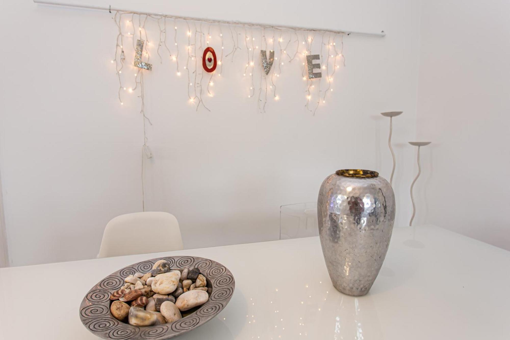 Celestial Garden-Thessaloniki'S Modern, Eclectic Penthouse With An Amazing View And Veranda 외부 사진