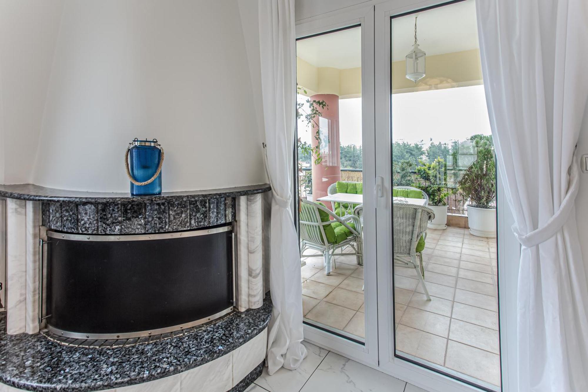 Celestial Garden-Thessaloniki'S Modern, Eclectic Penthouse With An Amazing View And Veranda 외부 사진